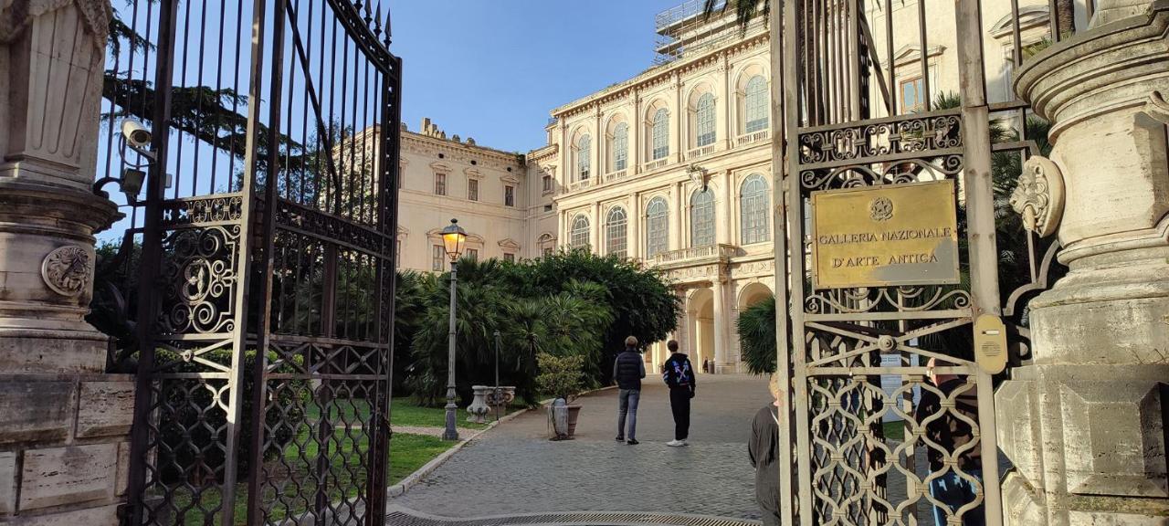 Appartamento Storico In Zona Barberini Rome Exterior photo