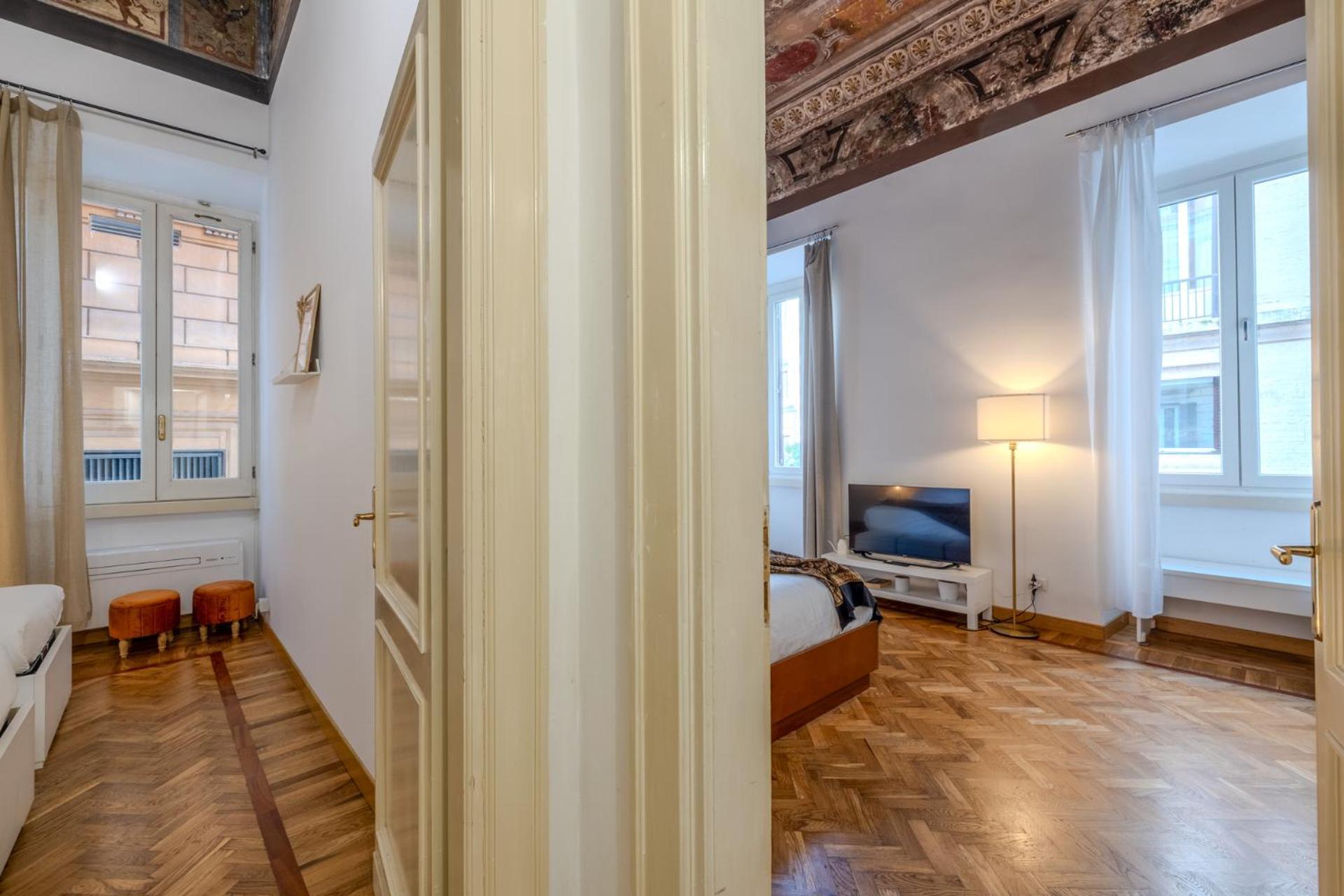 Appartamento Storico In Zona Barberini Rome Exterior photo