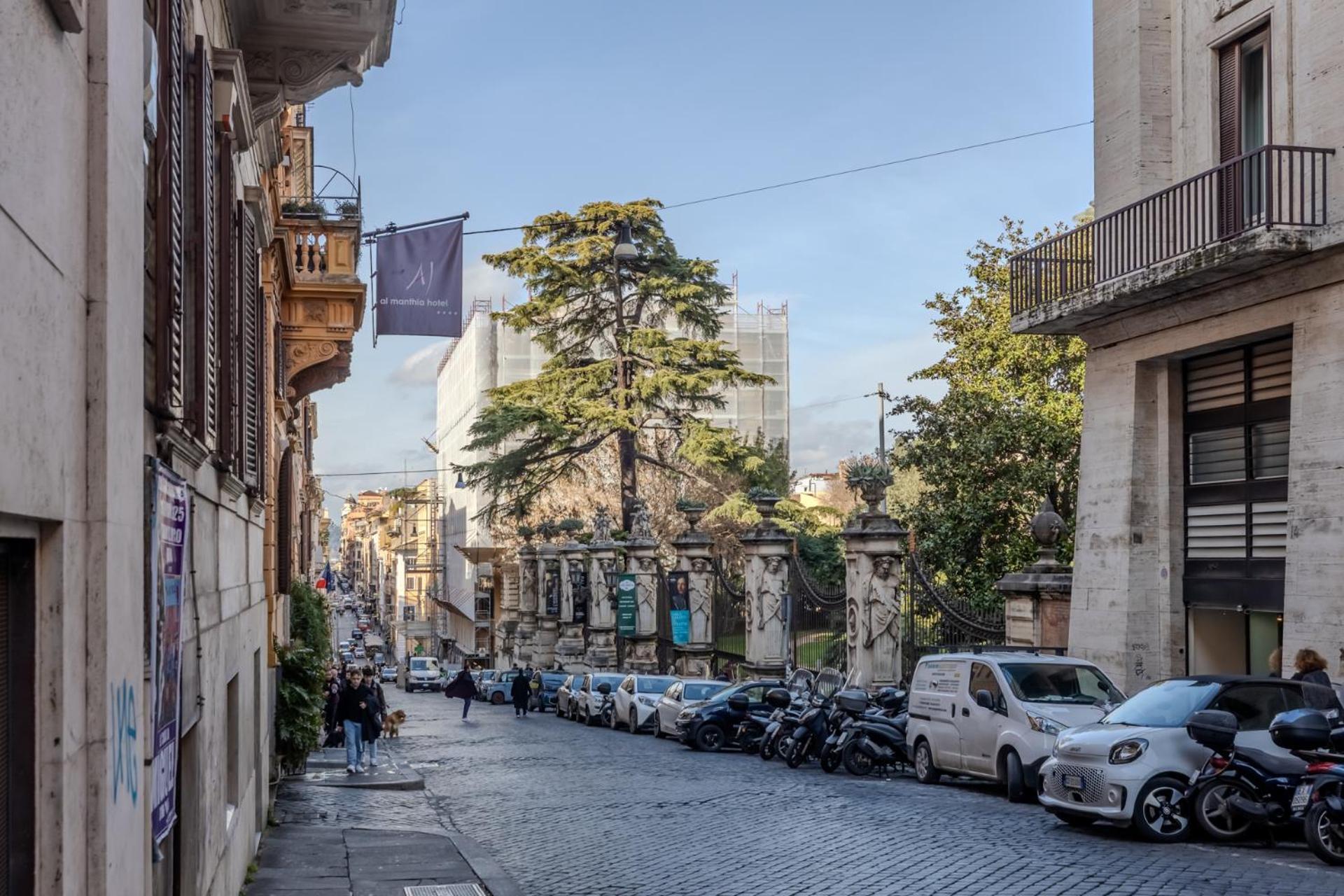 Appartamento Storico In Zona Barberini Rome Exterior photo