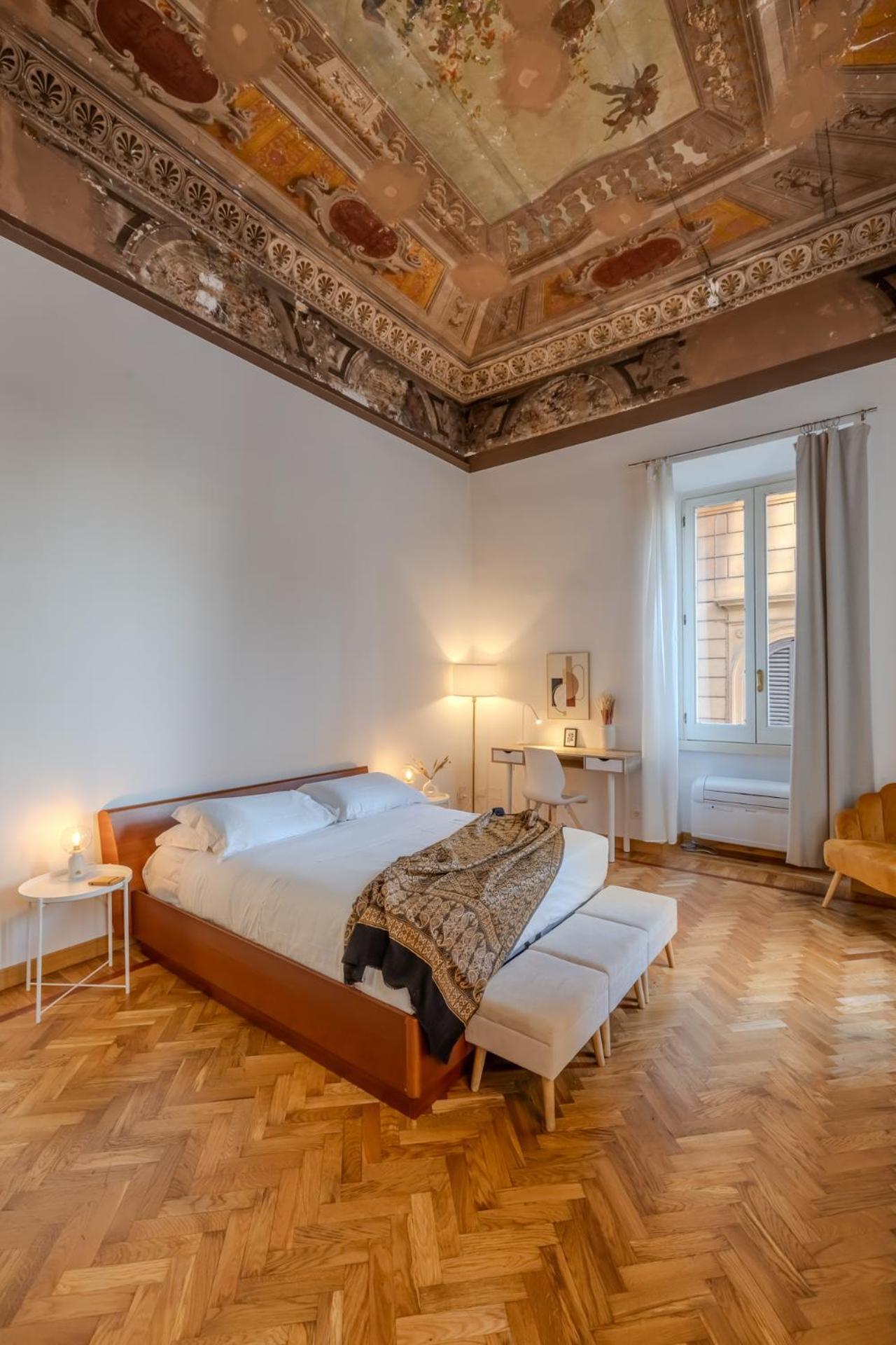 Appartamento Storico In Zona Barberini Rome Exterior photo